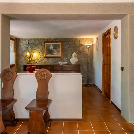 Di Massotondo Villa *